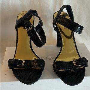 Ralph Lauren Black Textured Heels